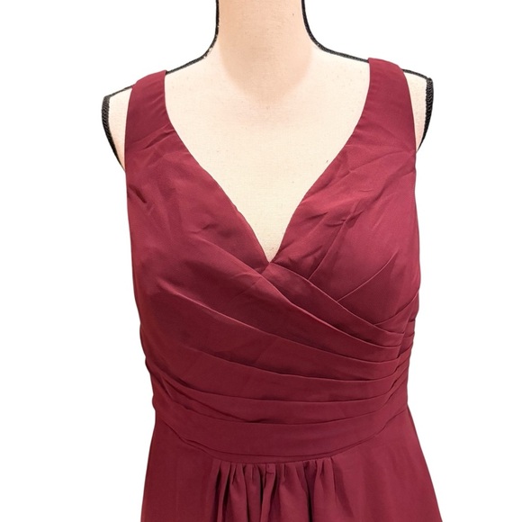 Women’s Size 16 Burgundy Sleeveless Ruched Maxi Dress Lace Back Formal Gown - Picture 4 of 16